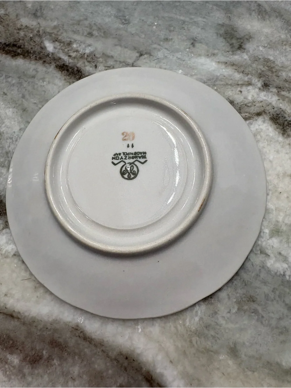 Walbrzych Elegant White Porcelain Saucer with Gold Rim - Set of 4